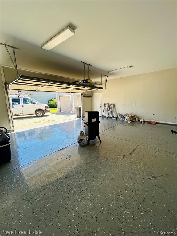 2335 Pebble Creek Drive N, Flushing, MI 48433 — Photo 8