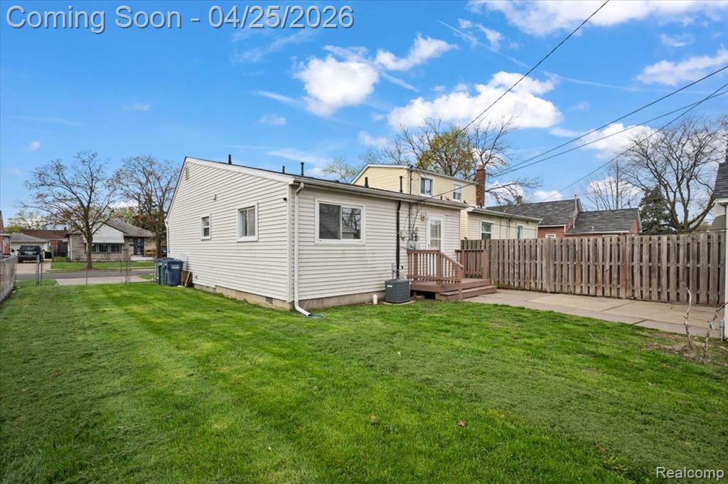 1588 Garfield Avenue, Lincoln Park, MI 48146 — Photo 5