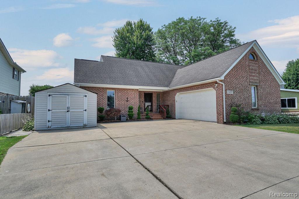 7277 Cardinal Street, Algonac, MI 48001 — Photo 34