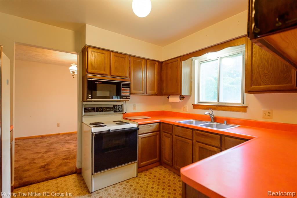 50274 Bog Road, Van Buren, MI 48111 — Photo 13