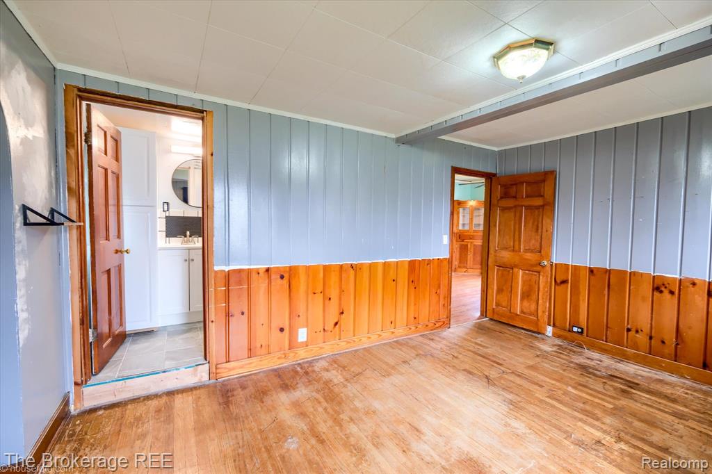 6449 Lapeer Road, Burton, MI 48509 — Photo 23