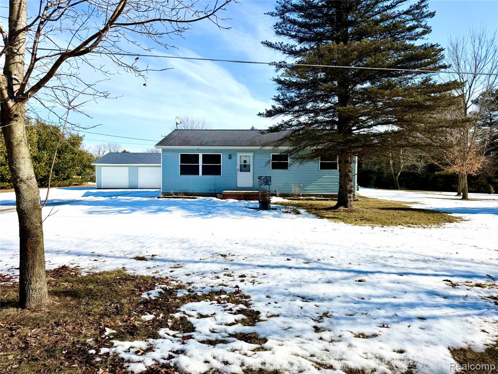 5976 Falkenbury Road, North Branch, MI 48461 — Photo 44