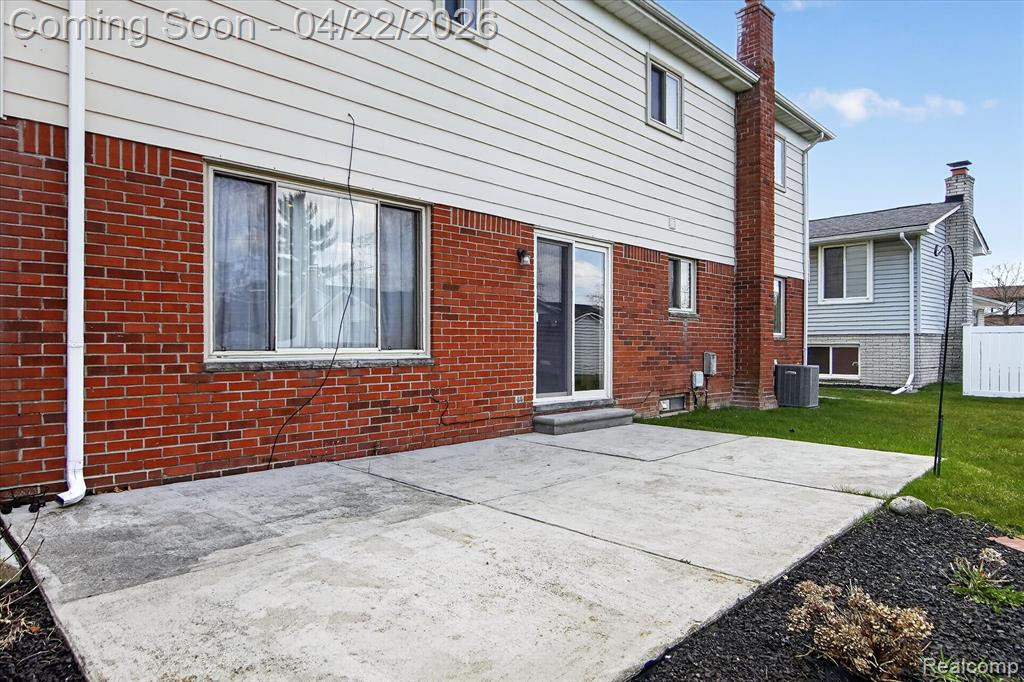 44226 Harsdale Drive, Canton, MI 48187 — Photo 39