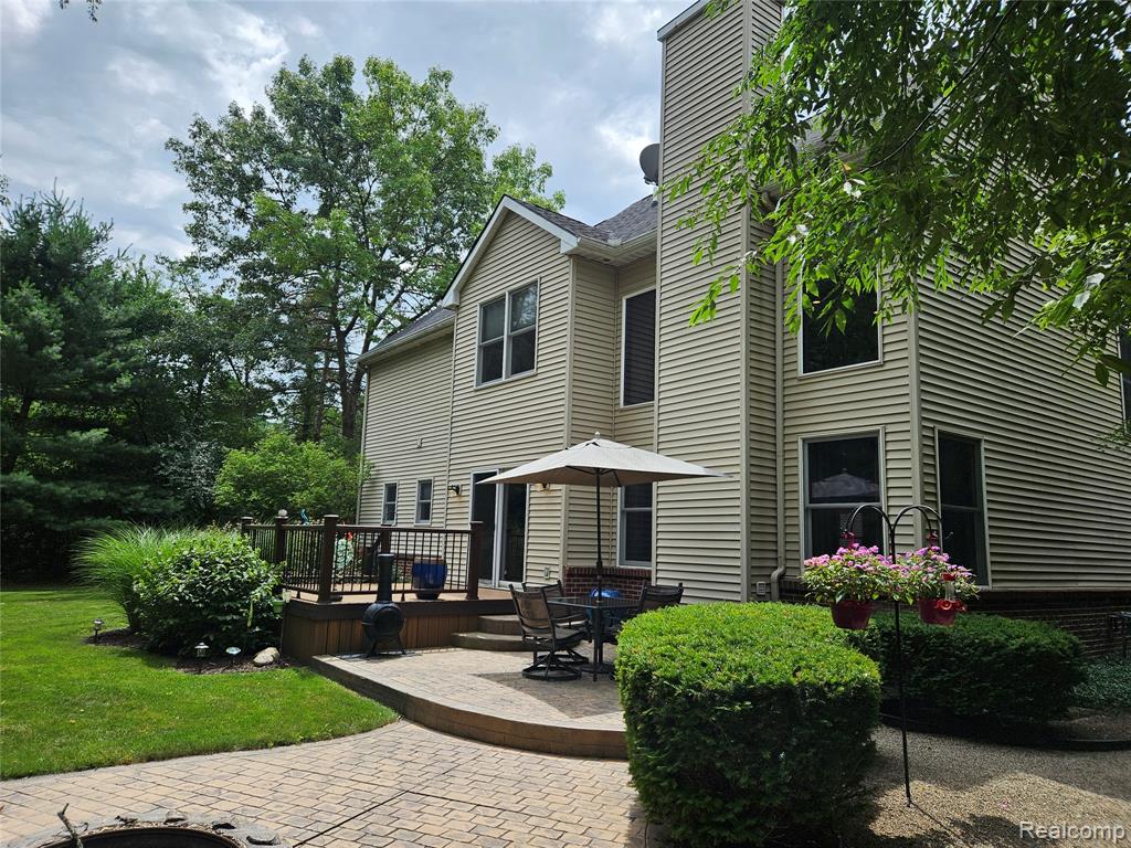 8499 Bishop Road, Brighton, MI 48116 — Photo 9