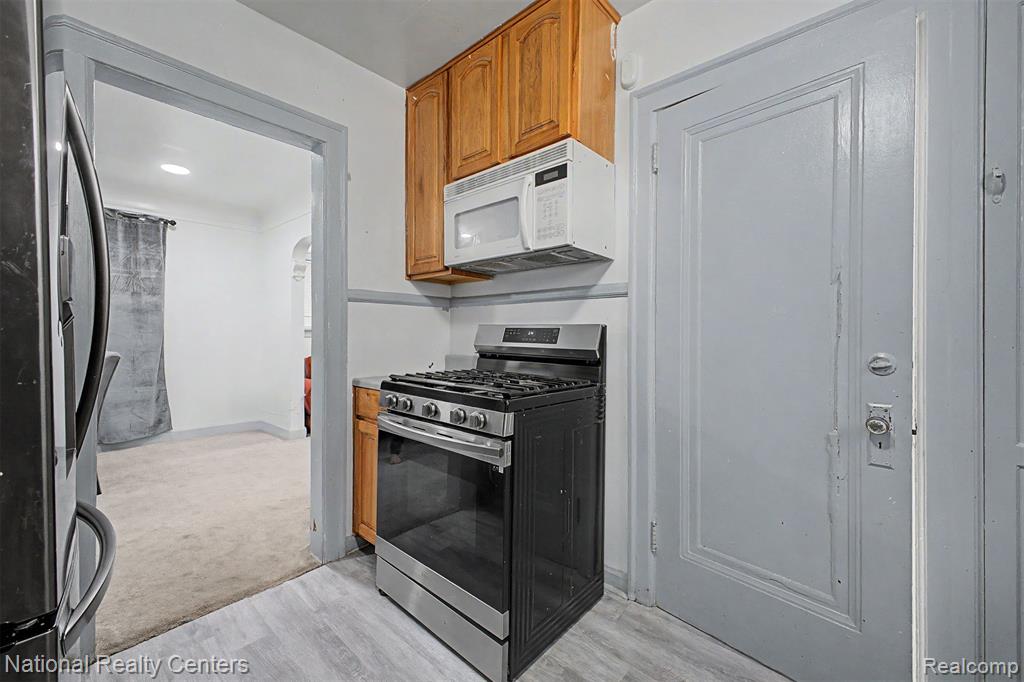 6348 Coleman Street, Dearborn, MI 48126 — Photo 12