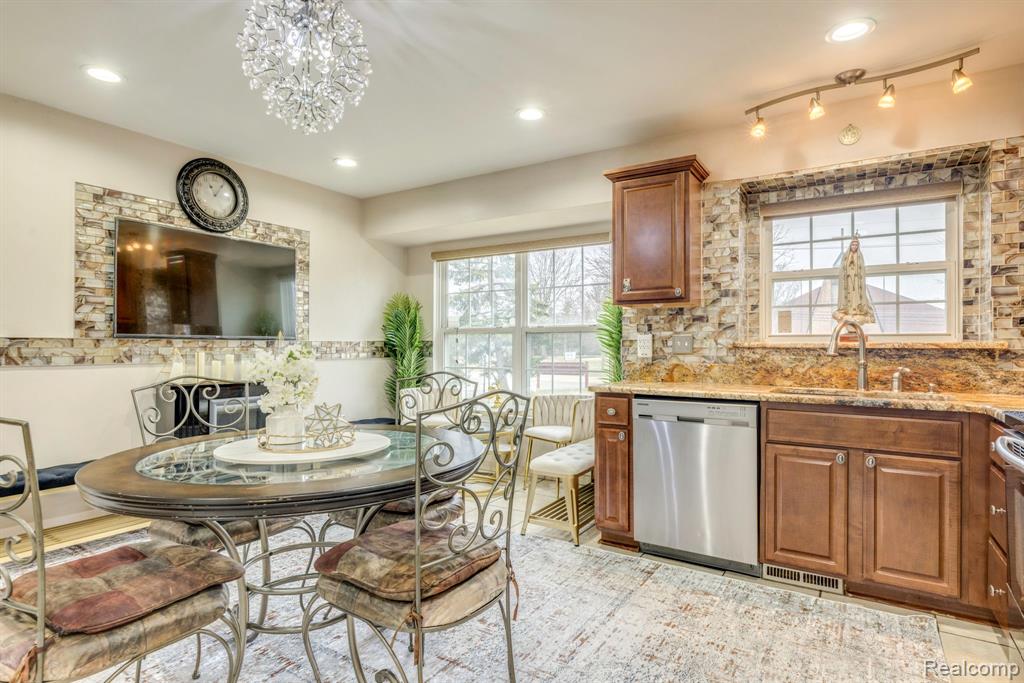 4021 RICHFIELD Drive, Sterling Heights, MI 48314 — Photo 11