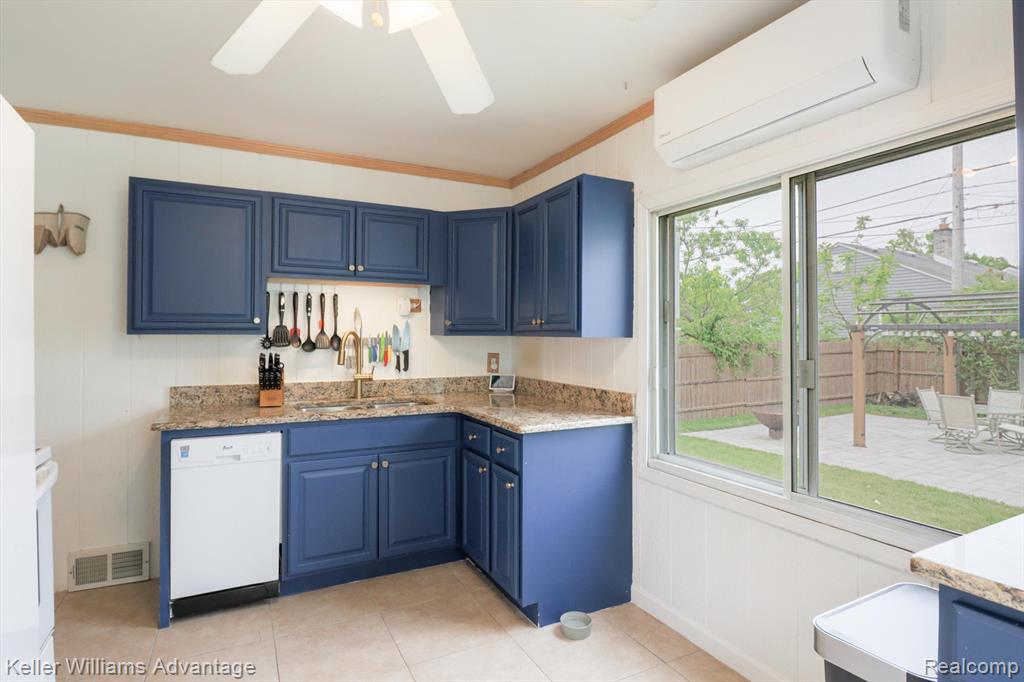 434 E WOODWARD HEIGHTS Boulevard, Hazel Park, MI 48030 — Photo 14