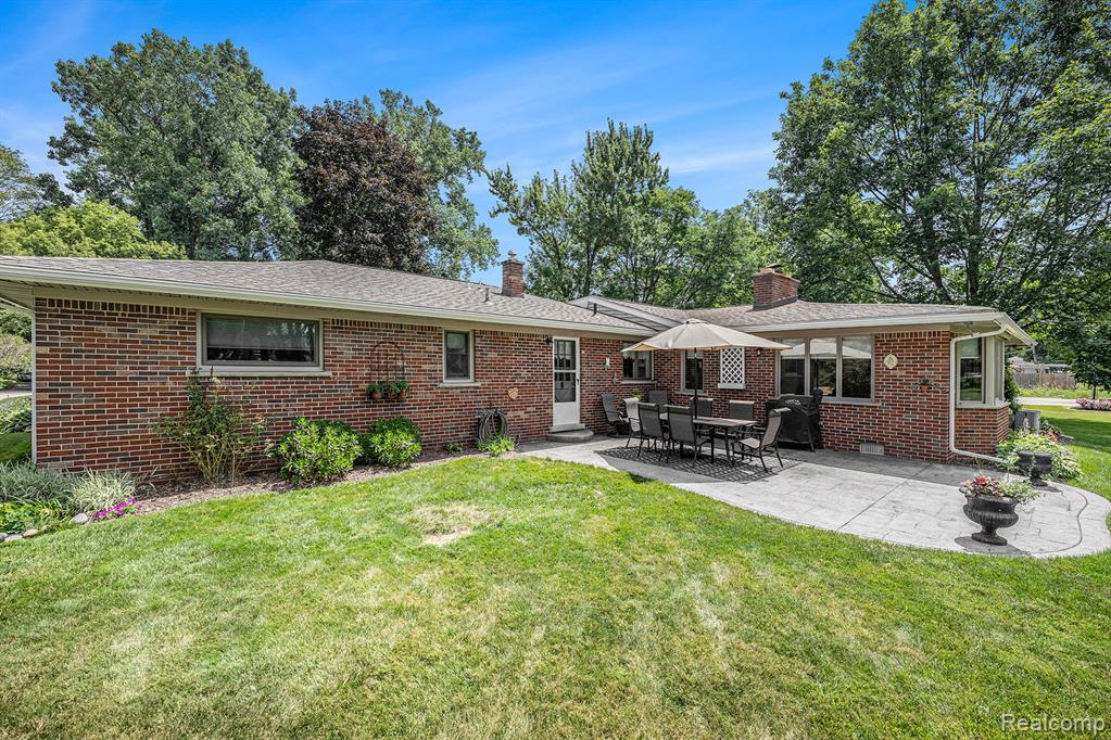 53321 Suzanne Avenue, Shelby Twp, MI 48316 — Photo 22