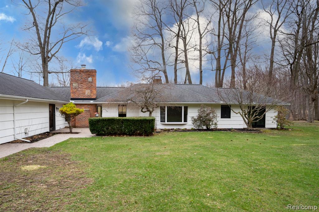 1530 S Baldwin Road, Lake Orion, MI — Photo 2