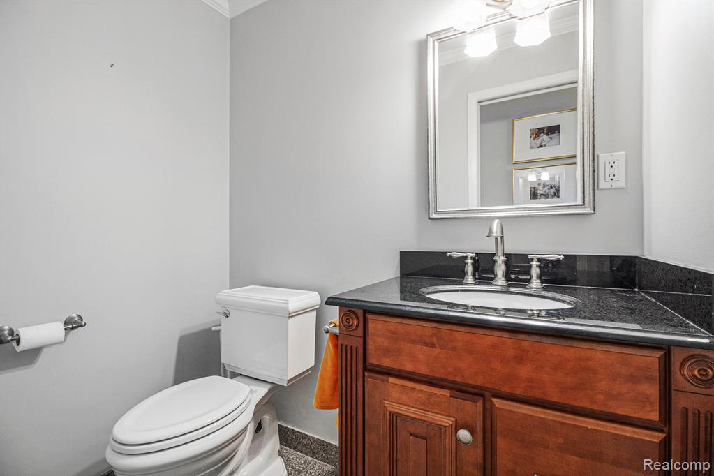 397 S Cranbrook Road, Birmingham, MI 48009 — Photo 16