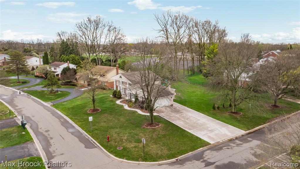 6240 Wynford Drive, West Bloomfield, MI — Photo 47