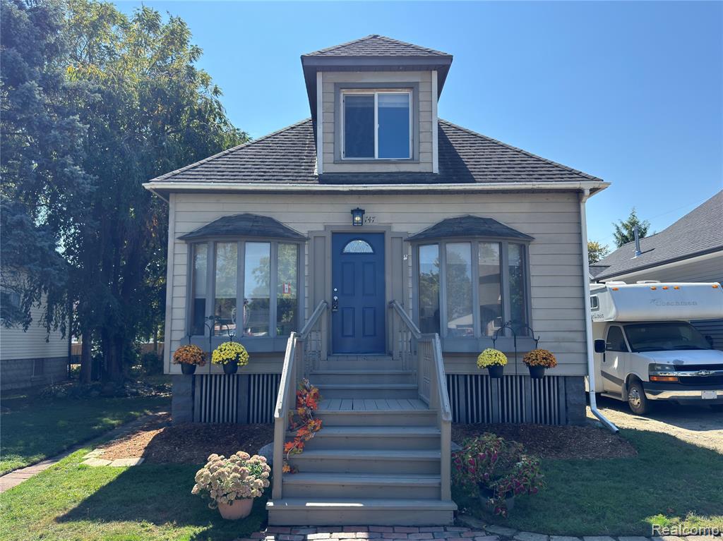 747 Cherry Street, Wyandotte, MI 48192 — front exterior