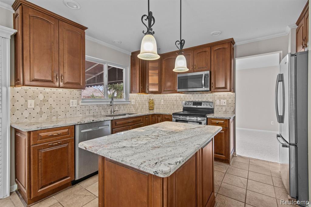 43441 BARCLAY Way, Canton, MI 48188 — Photo 9