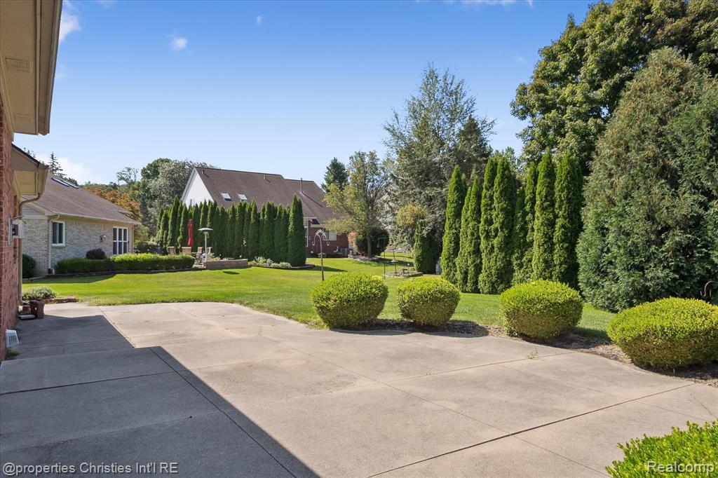 4831 Sunderland Drive, Sterling Heights, MI 48314 — Photo 49
