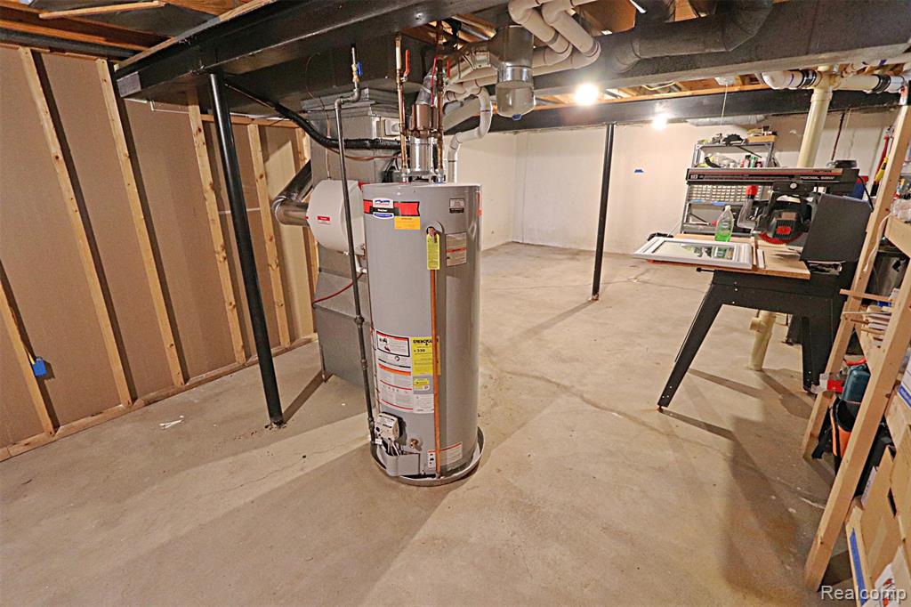 6198 Raintree Drive, Canton, MI 48187 — Photo 39