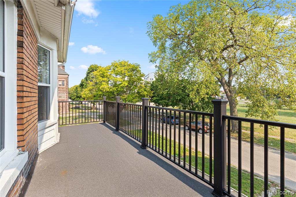 68 W Philadelphia Street, Detroit, MI 48202 — Photo 10