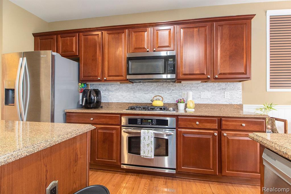 49053 Freestone Drive, Northville, MI 48168 — Photo 11