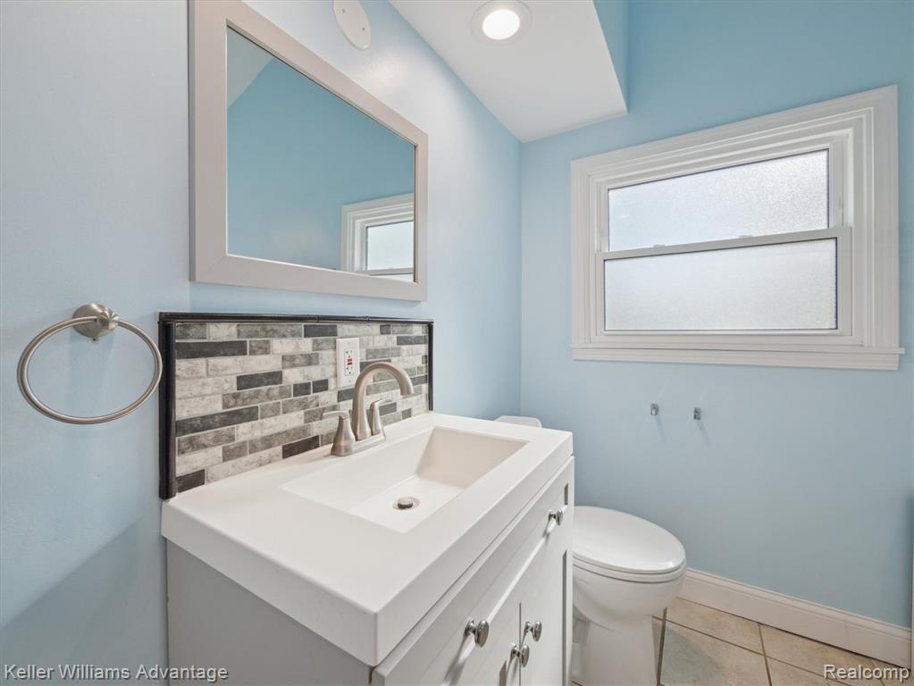 6008 Burroughs Avenue, Sterling Heights, MI 48314 — Photo 18
