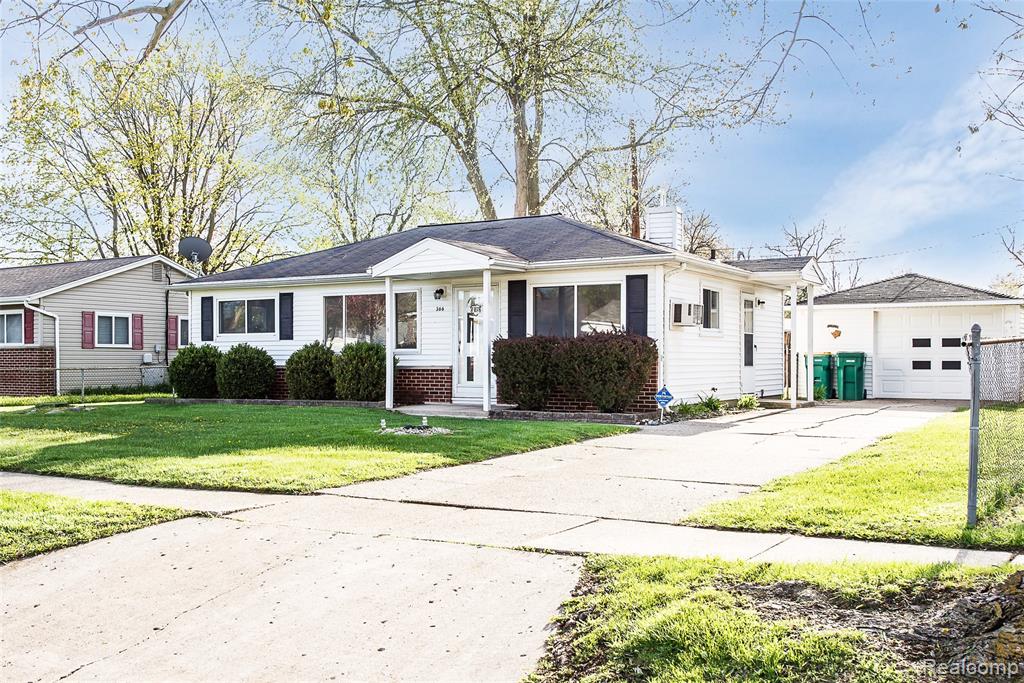 366 S Harris Road, Ypsilanti, MI 48198 — Photo 2