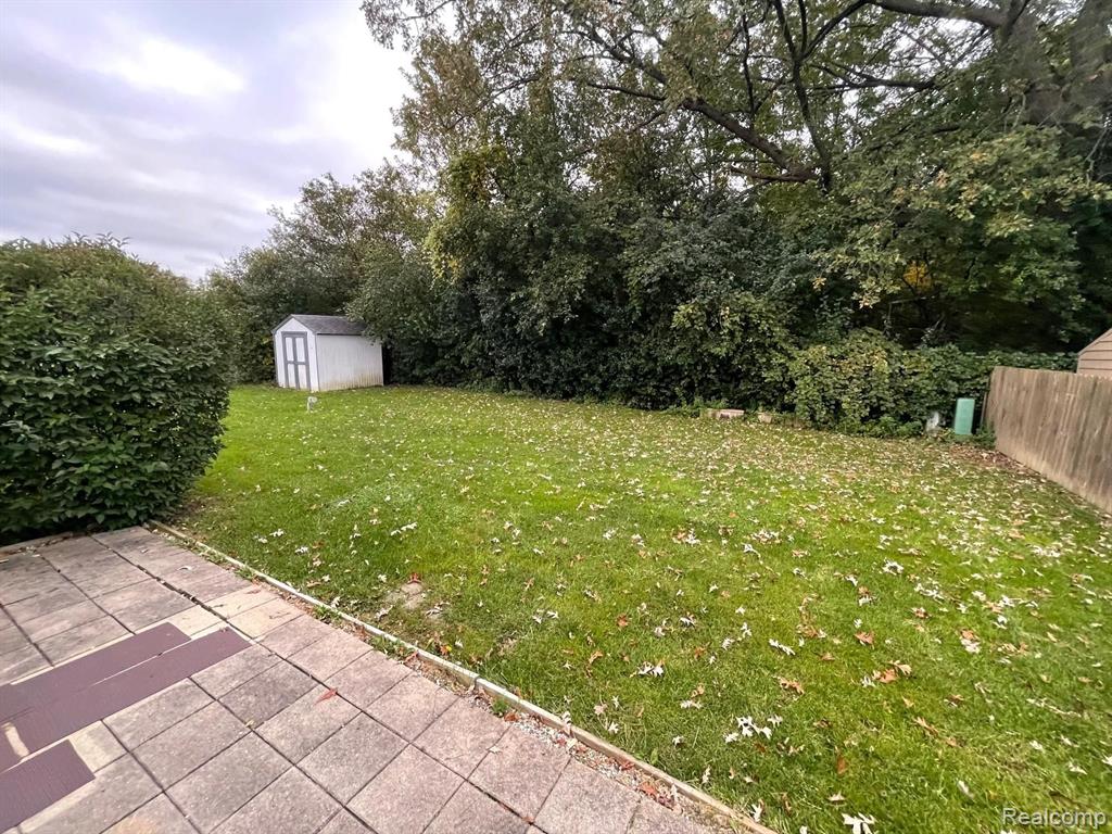 43805 HANFORD Road, Canton, MI 48187 — Photo 4