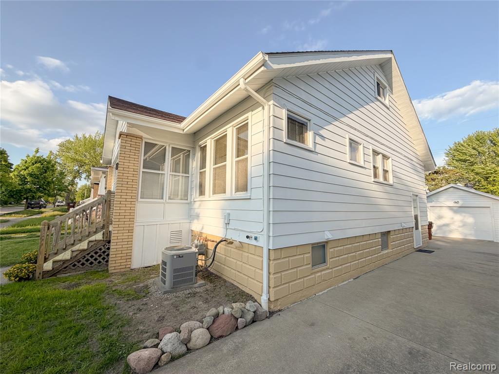 134 Michigan Avenue, Monroe, MI 48162 — Photo 5