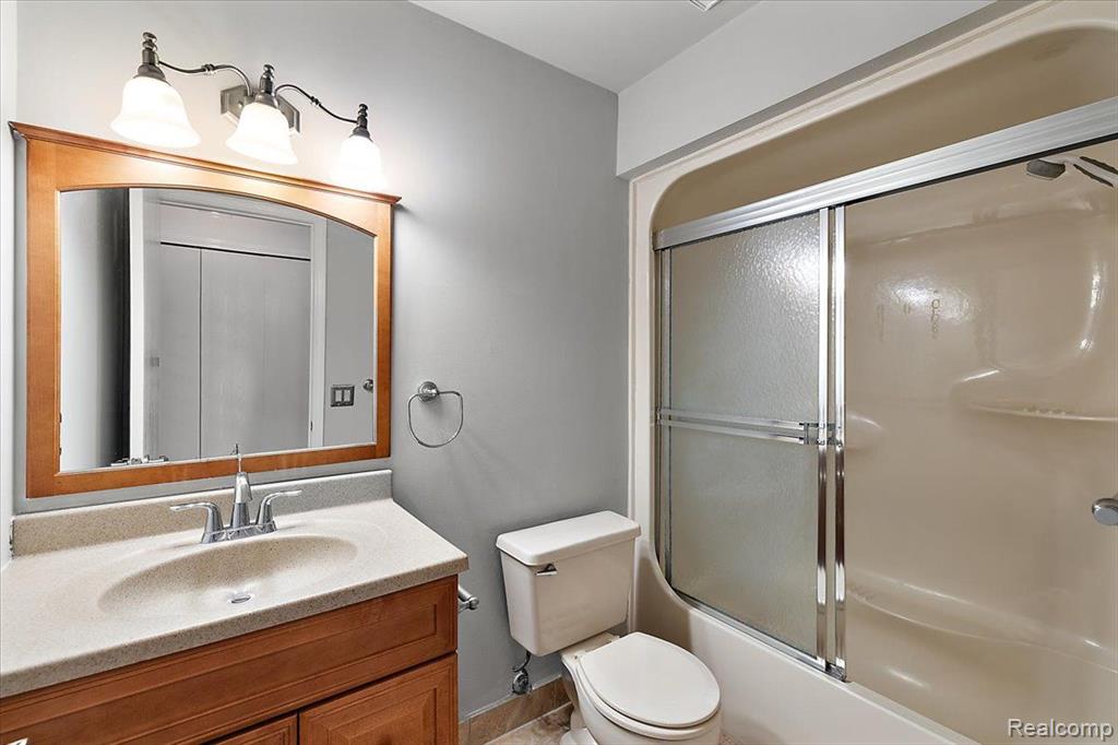 57283 SILVER MAPLE Drive, Washington, MI — Photo 22