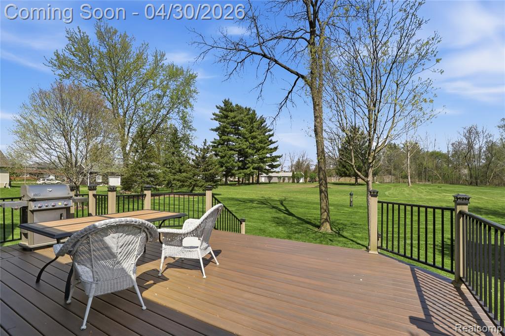 9031 Hidden Oaks Drive, Grand Blanc, MI 48439 — Photo 38