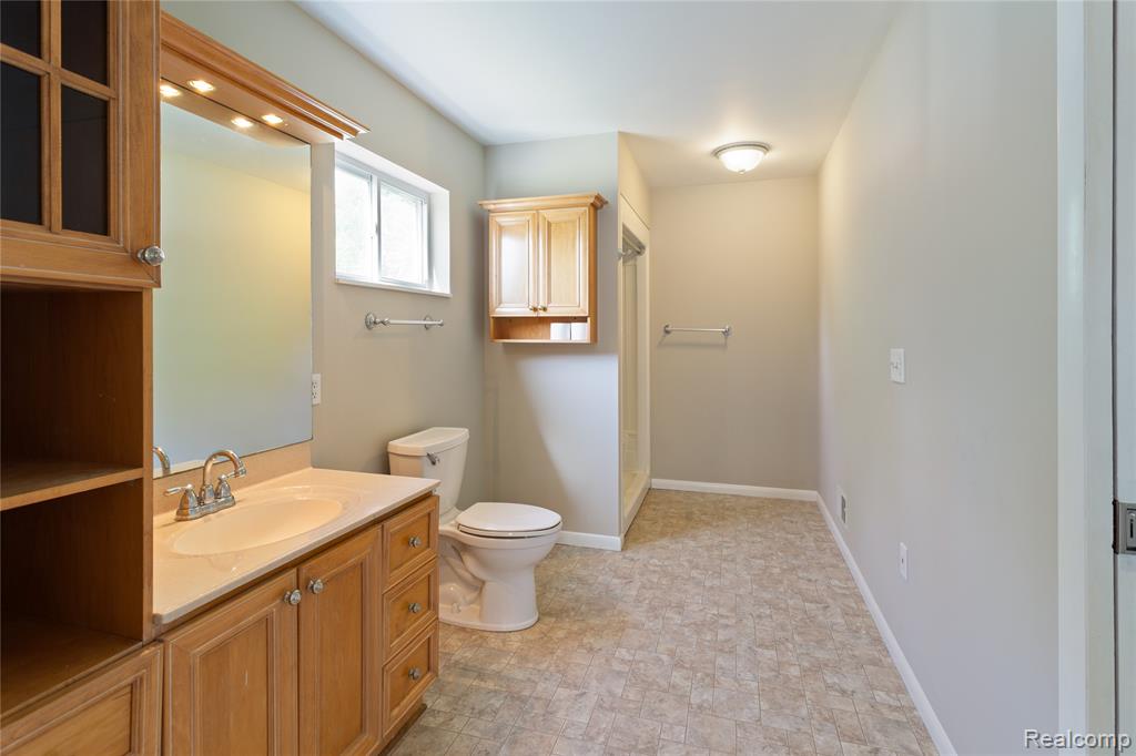 113 W Polly Street, Perry, MI 48872 — Photo 10