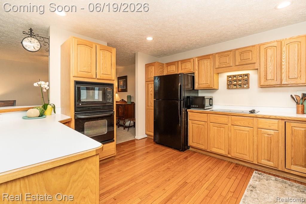 6595 Scenic Pines Court, Clarkston, MI — Photo 5