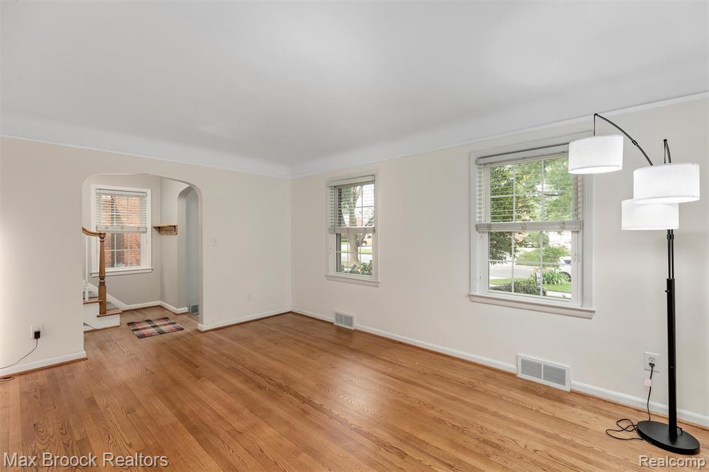 905 N Wilson Avenue, Royal Oak, MI 48067 — Photo 7