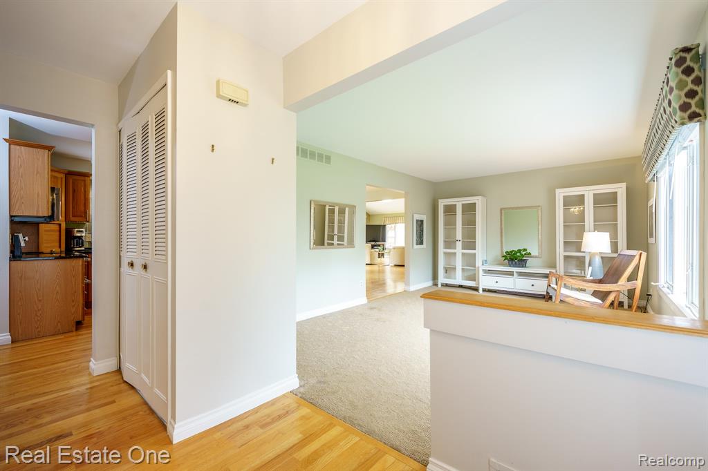9243 Sherwood Drive, Davisburg, MI 48350 — Photo 3