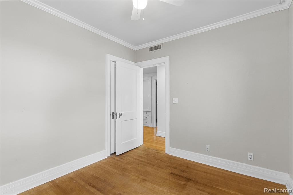 806 W Oliver Street, Owosso, MI 48867 — Photo 30