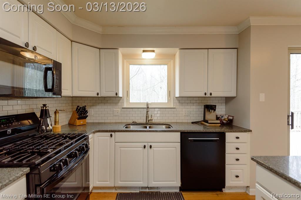 3115 River Meadow Circle, Canton, MI 48188 — Photo 8