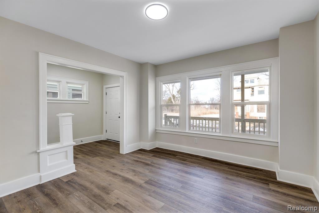 5775 HOLCOMB Street, Detroit, MI 48213 — Photo 6