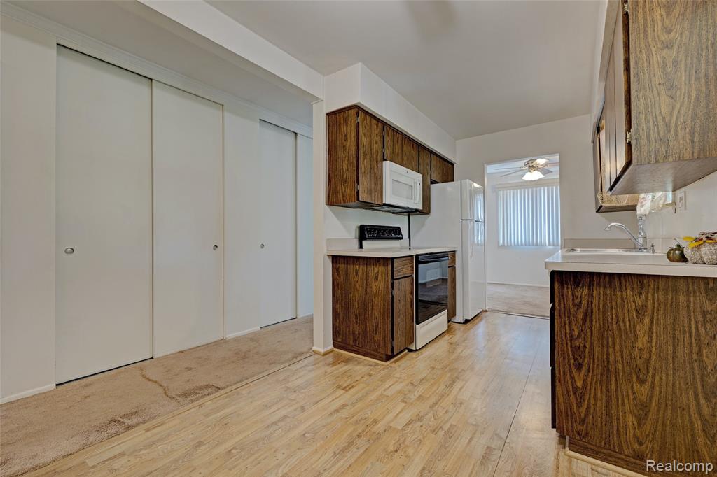 4730 Pinedale Avenue, Clarkston, MI — Photo 16