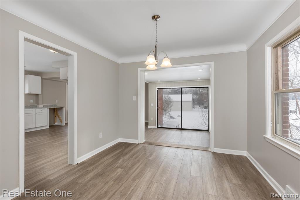 19196 Berden Street, Grosse Pointe, MI 48236 — Photo 9