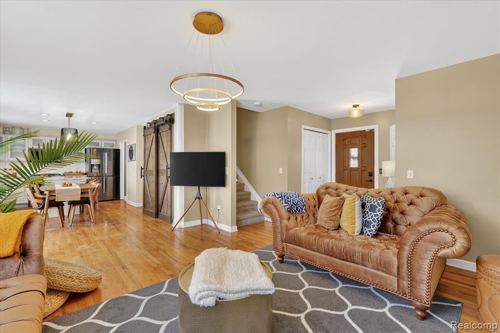 5120 Meadow Crest Circle, Holly, MI 48442 — Photo 8