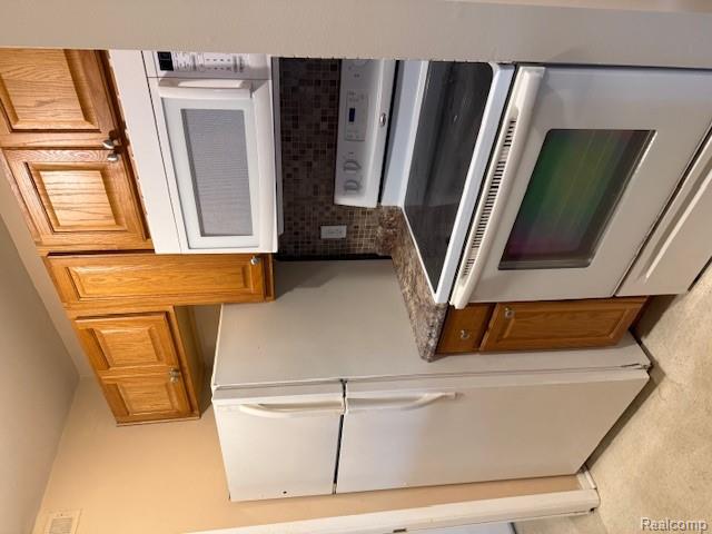 831 BLOOMFIELD VILLAGE Boulevard, Auburn Hills, MI 48326 — Photo 10