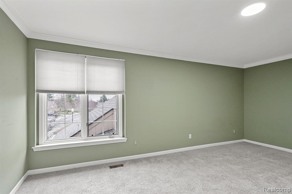 55511 BOARDWALK Drive, Shelby Twp, MI 48316 — Photo 17