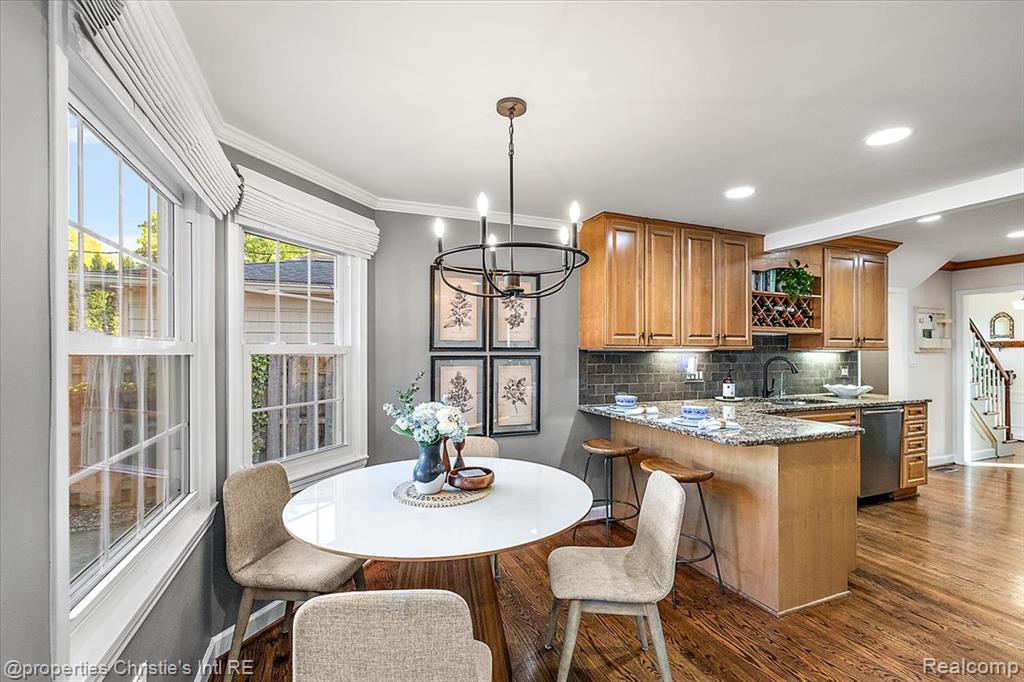 206 McKinley Avenue, Grosse Pointe Farms, MI 48236 — Photo 12