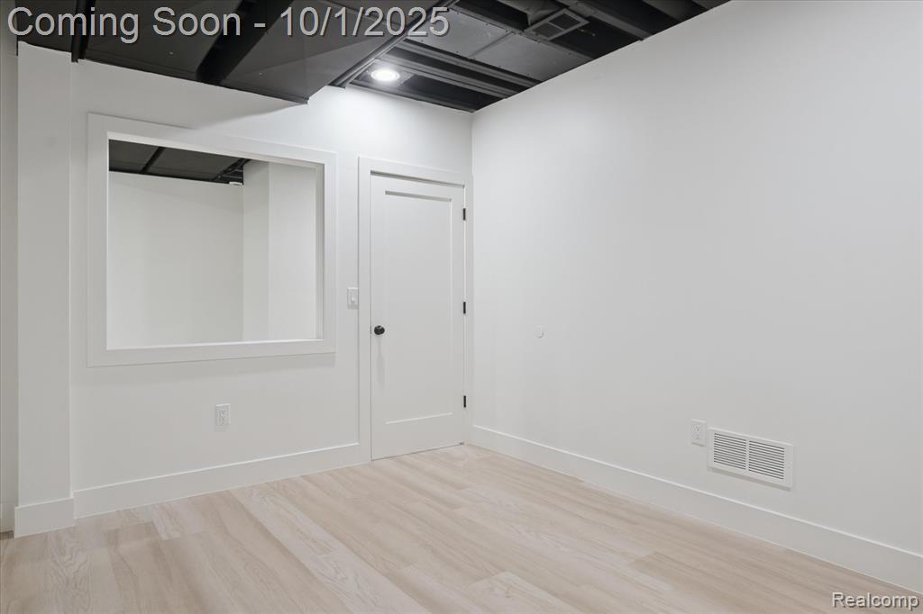 46676 Grand Oak Court, Canton, MI 48187 — Photo 42