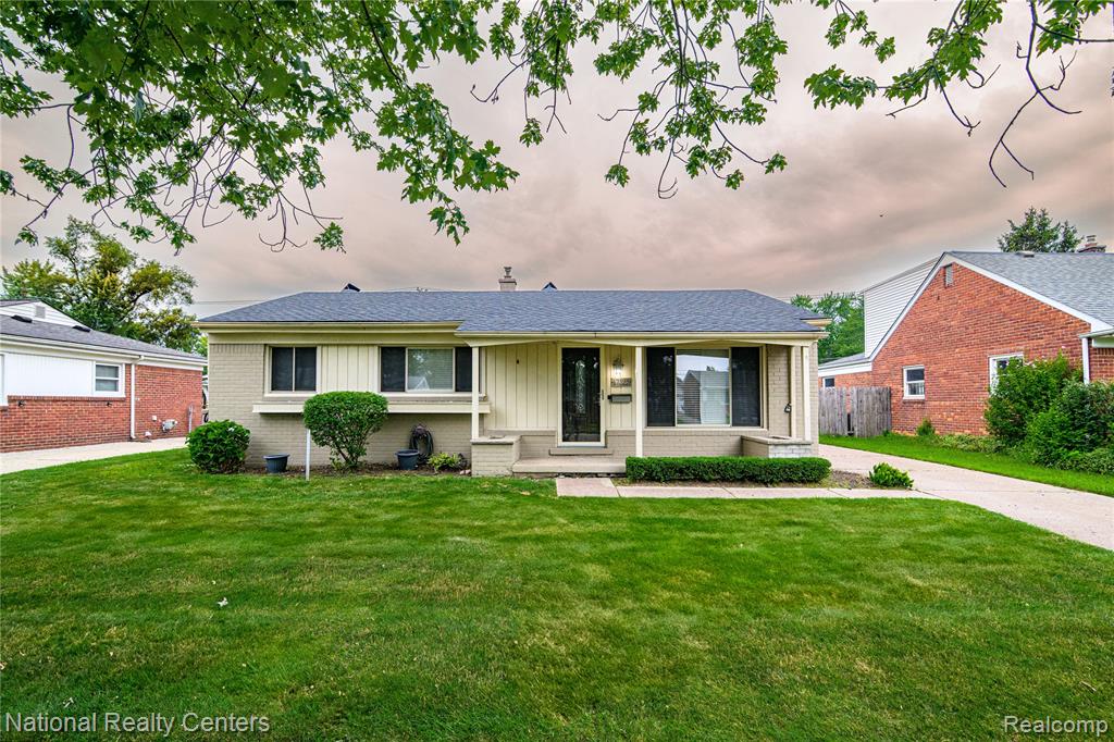 47337 Winthrop Street, Shelby Twp, MI 48317 — front exterior