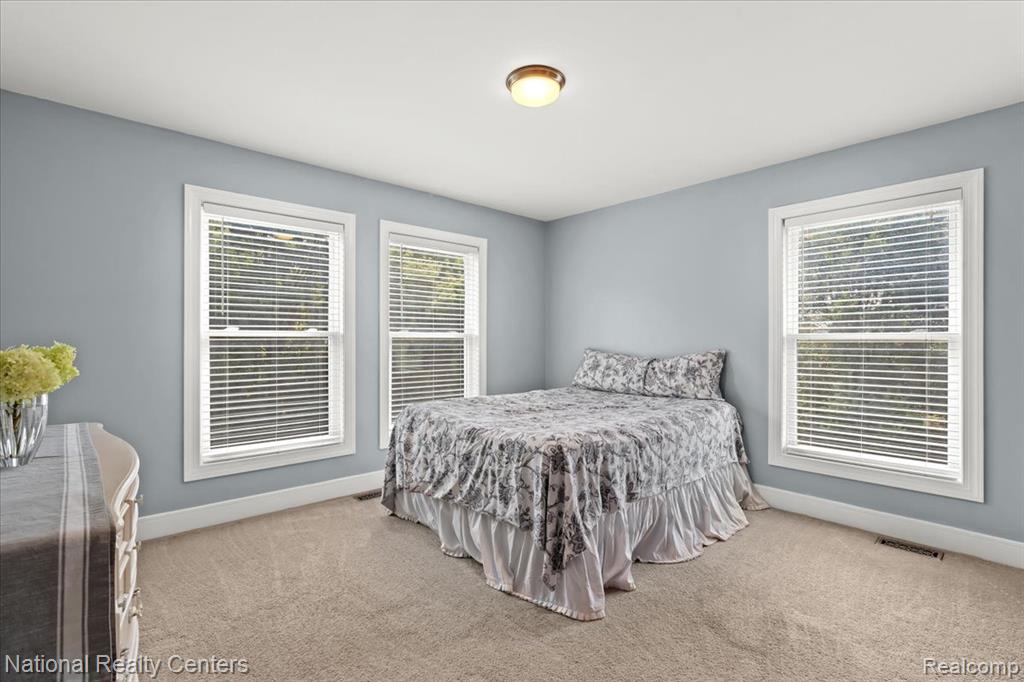 4650 Cooley Lake Road, Commerce Twp, MI 48382 — Photo 25
