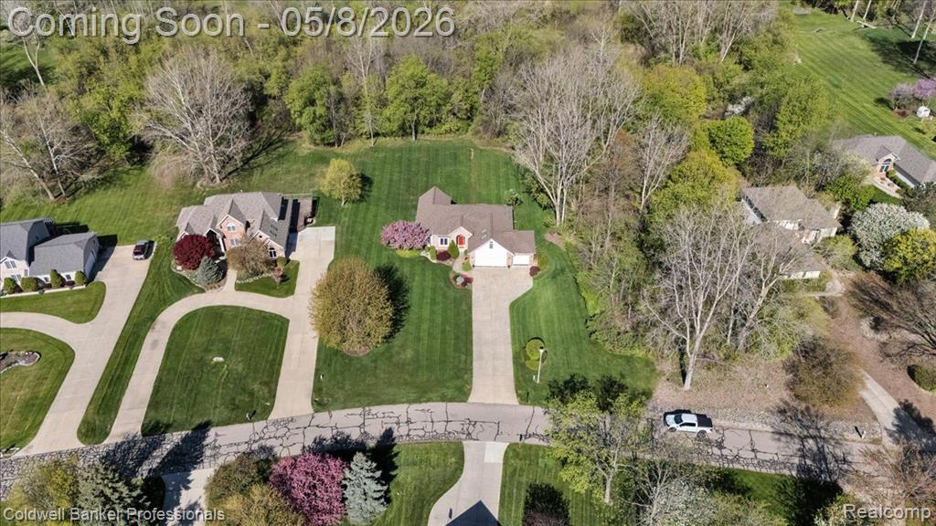 2243 Ridgemoor Court, Burton, MI 48509 — Photo 34