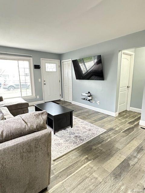 5369 POLK Street, Dearborn Heights, MI 48125 — Photo 4