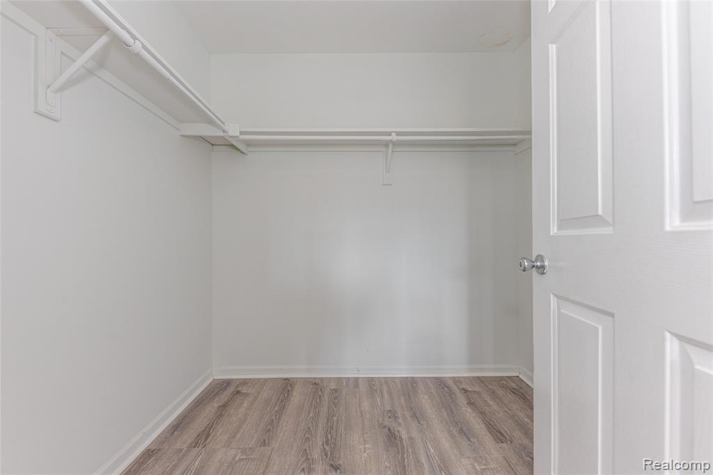 29242 W Glen Oaks, Farmington Hills, MI 48334 — Photo 25