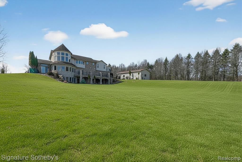 7455 Groveland Road, Holly, MI 48442 — Photo 41