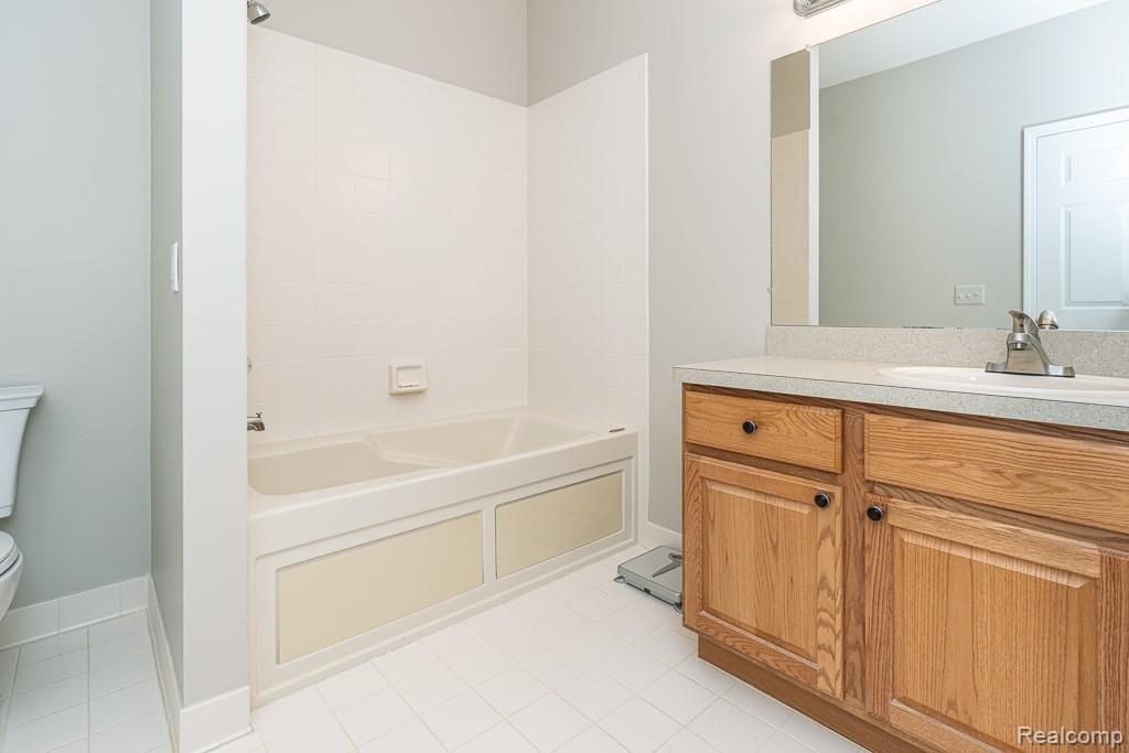 44363 Constellation Drive, 50, Sterling Heights, MI 48314 — Photo 22