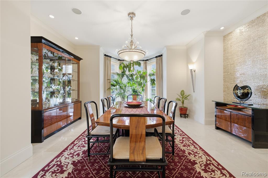 5230 Clarendon Crest Street, Bloomfield Hills, MI 48302 — Photo 10
