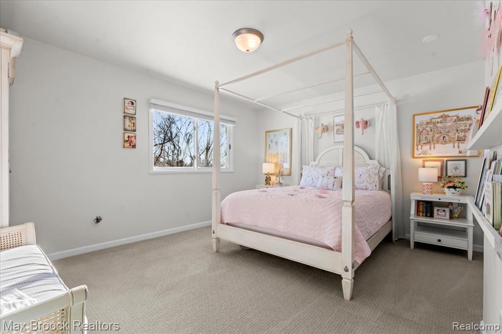 412 Shellbourne Drive, Rochester Hills, MI 48309 — Photo 29